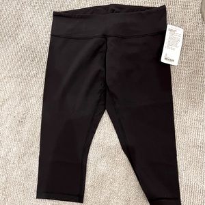 Lululemon Wunder Under Crop size 12 black